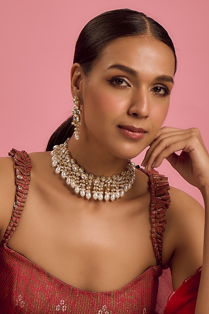 Gold Finish Kundan Polki Necklace Set by VASTRAA Jewellery at Pernia's Pop Up Shop