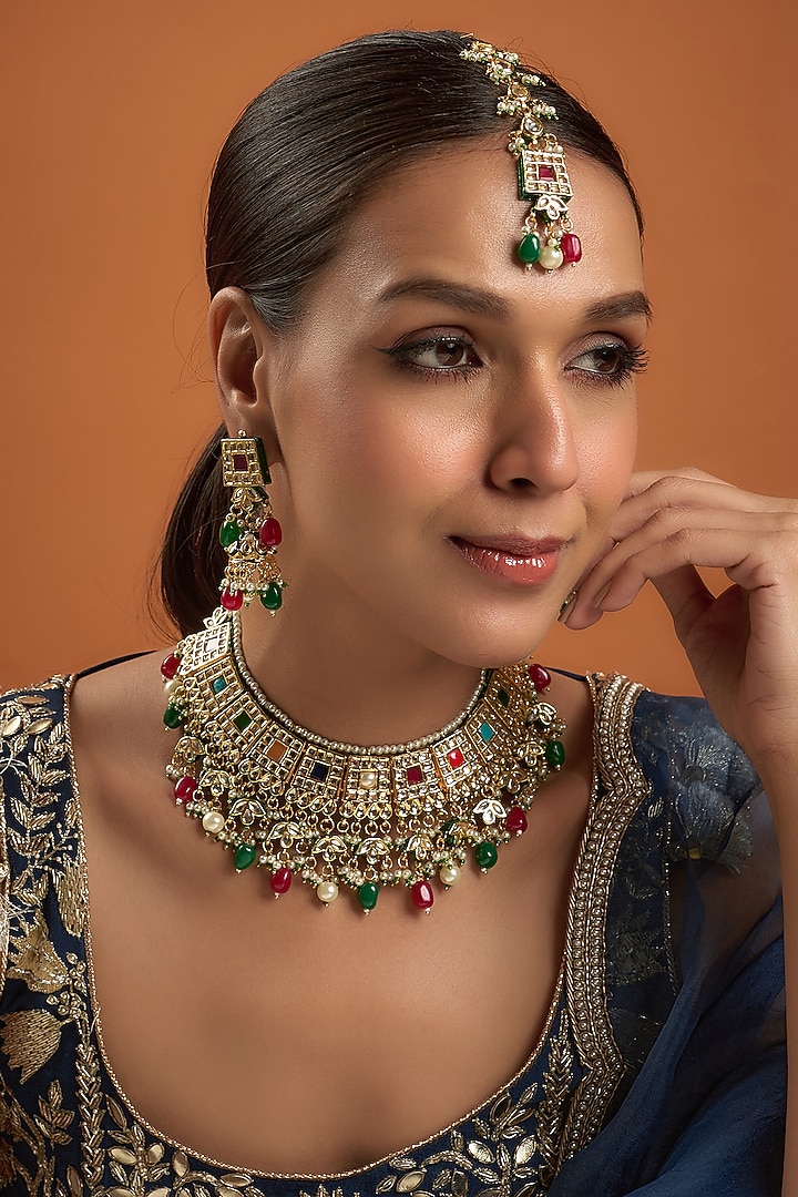 Gold Finish Kundan Polki Necklace Set by VASTRAA Jewellery at Pernia's Pop Up Shop