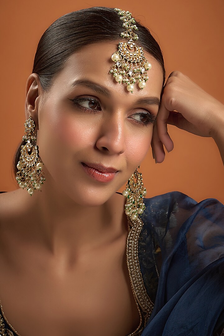 Gold Finish Kundan Polki Dangler Earrings With Maangtikka by VASTRAA Jewellery at Pernia's Pop Up Shop