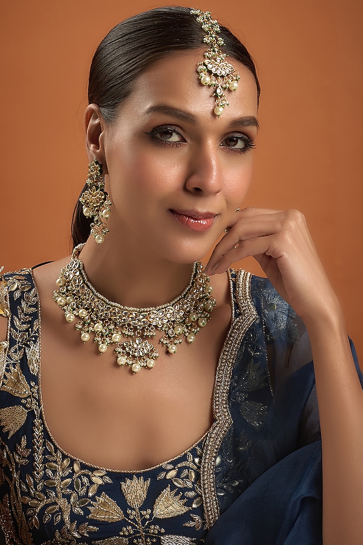 Gold Finish Kundan Polki Necklace Set by VASTRAA Jewellery at Pernia's Pop Up Shop