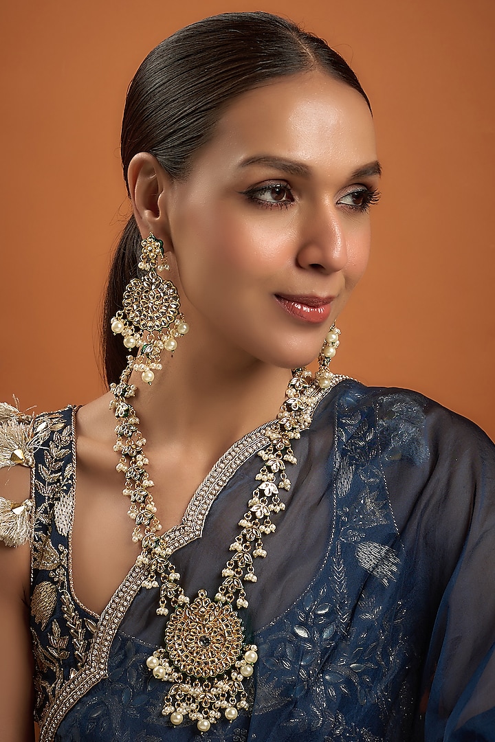Gold Finish Kundan Polki Necklace Set by VASTRAA Jewellery at Pernia's Pop Up Shop