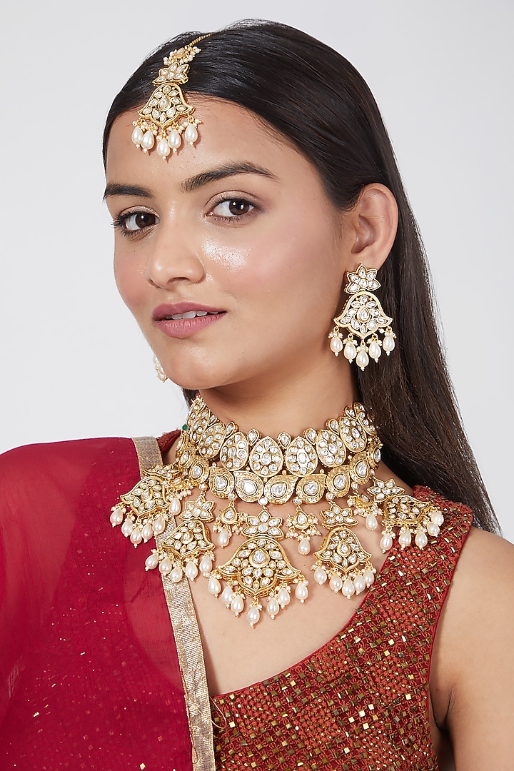 Gold Finish Kundan Polki & Pearl Drop Choker Necklace Set by VASTRAA Jewellery at Pernia's Pop Up Shop