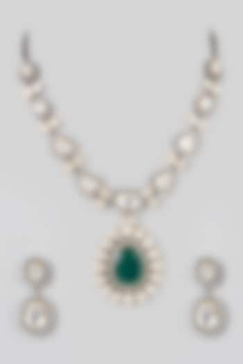 Two Tone Finish Synthetic Emerald Necklace Set by VASTRAA Jewellery