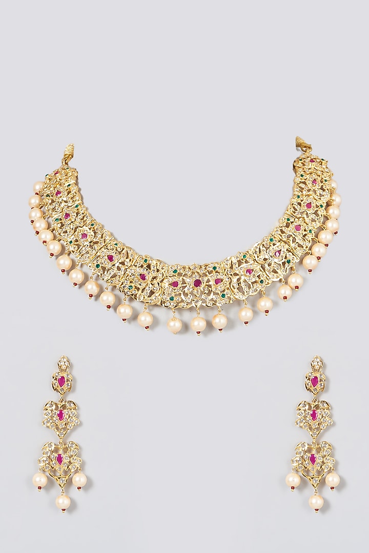 Gold Finish Kundan Polki & Pearl Necklace Set by VASTRAA Jewellery at Pernia's Pop Up Shop