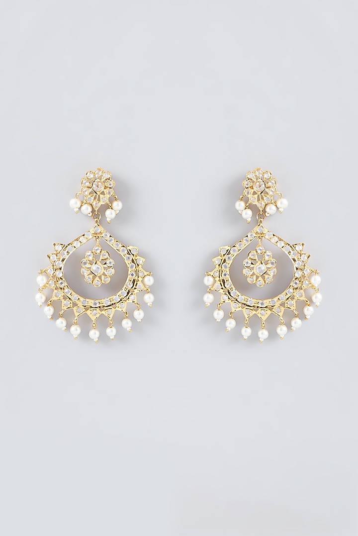 Gold Finish Kundan Polki & Pearl Necklace Set by VASTRAA Jewellery at Pernia's Pop Up Shop