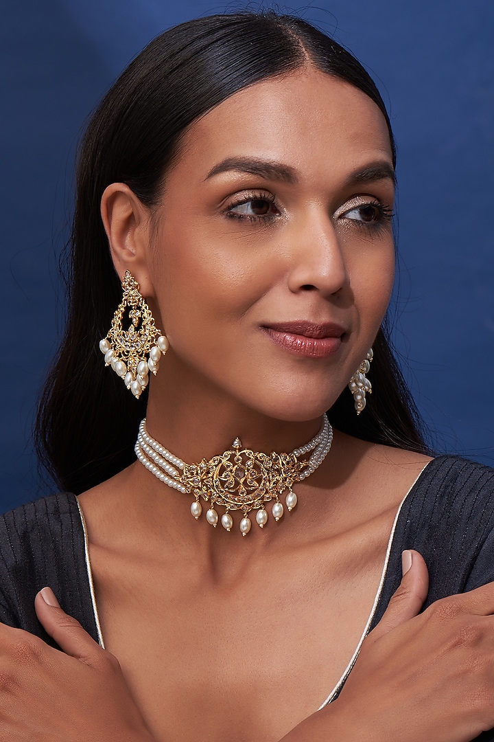 Gold Finish Kundan Polki & Pearl Choker Necklace Set by VASTRAA Jewellery at Pernia's Pop Up Shop