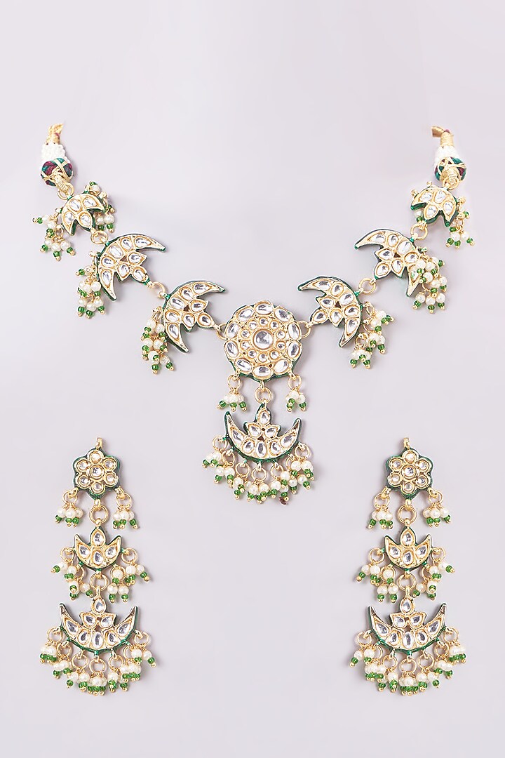 Gold Finish Kundan Polki & Pearl Necklace Set by VASTRAA Jewellery at Pernia's Pop Up Shop