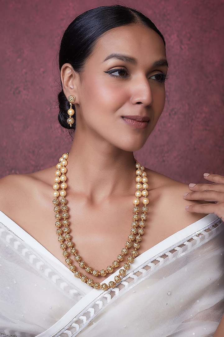 Gold Finish Pearl & Kundan Polki Temple Mala Set by VASTRAA Jewellery at Pernia's Pop Up Shop