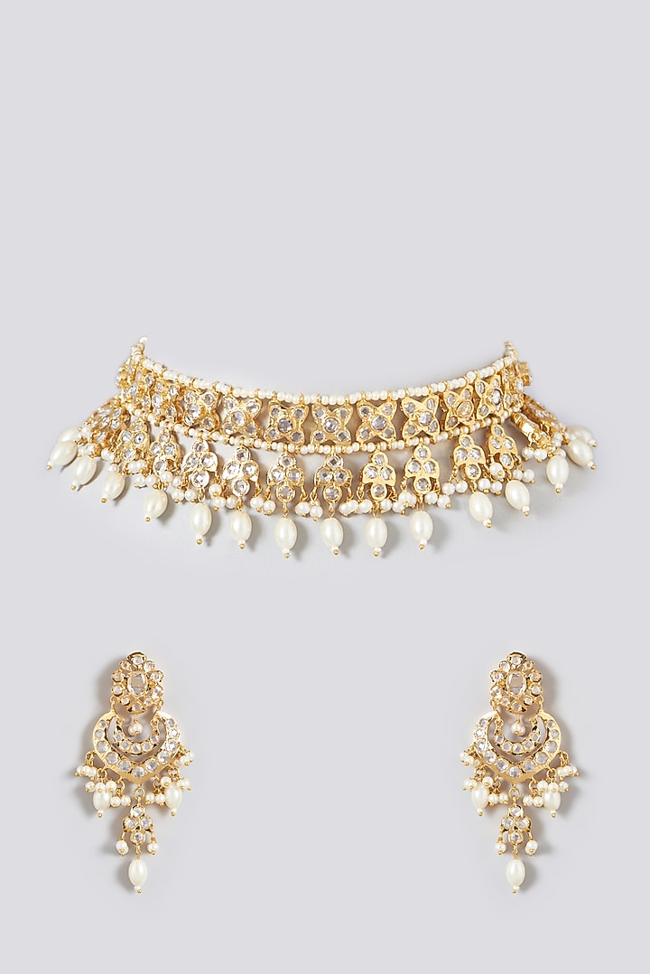 Gold Finish Kundan Polki & Pearls Choker Necklace Set by VASTRAA Jewellery at Pernia's Pop Up Shop
