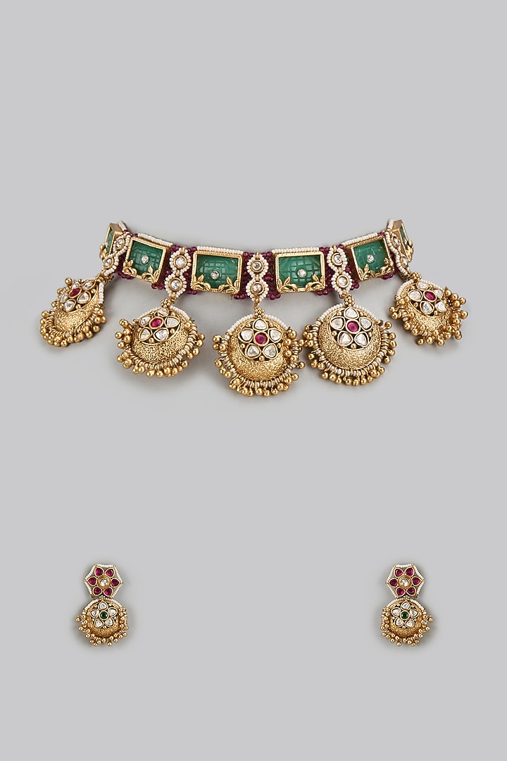 Gold Finish Kundan Polki & Green Stone Temple Choker Necklace Set by VASTRAA Jewellery at Pernia's Pop Up Shop