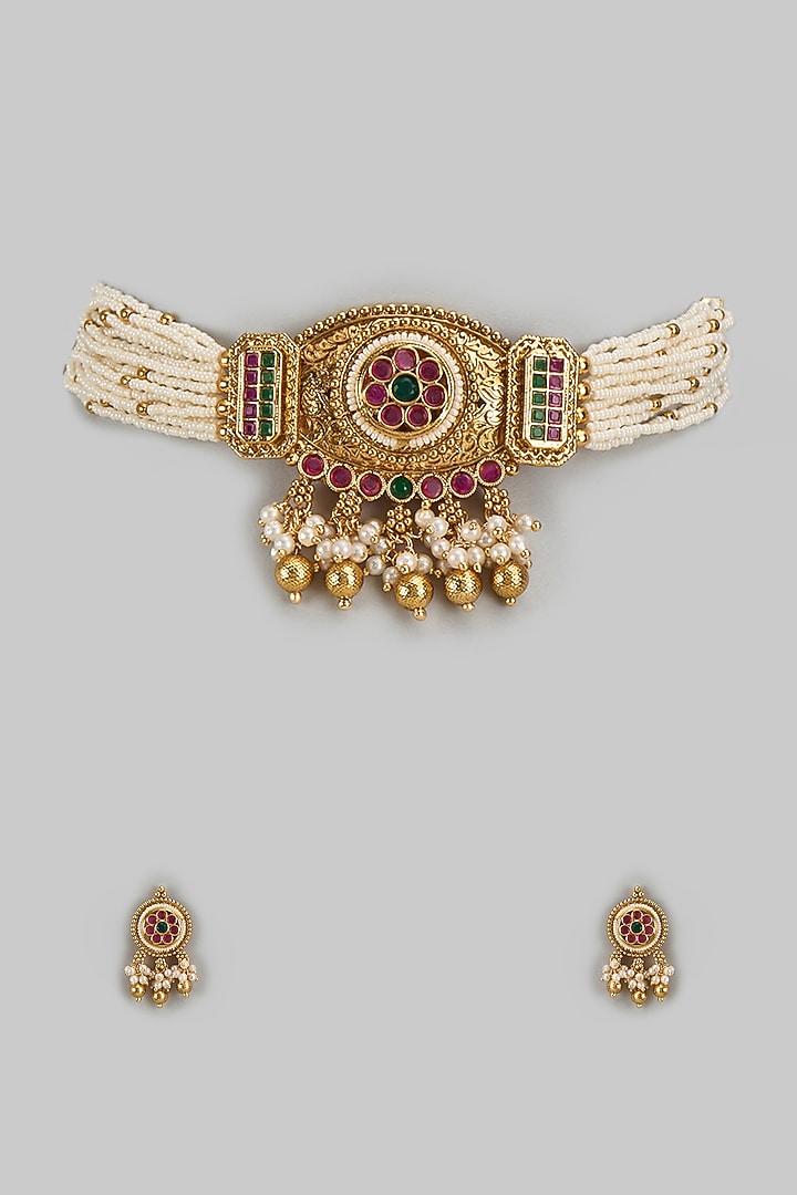 Gold Finish Kundan Polki & Pearl Temple Choker Necklace Set by VASTRAA Jewellery at Pernia's Pop Up Shop