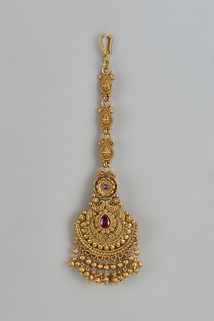Gold Finish Kundan Polki & Red Stone Temple Maangtikka by VASTRAA Jewellery at Pernia's Pop Up Shop