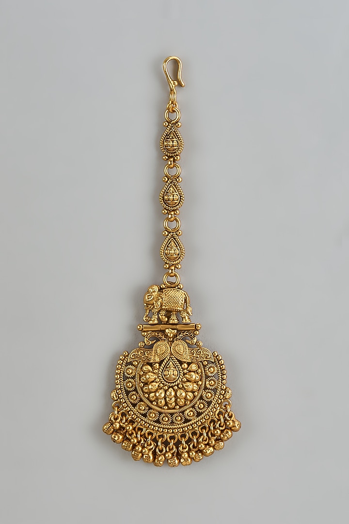 Gold Finish Kundan Polki Temple Maangtikka by VASTRAA Jewellery at Pernia's Pop Up Shop