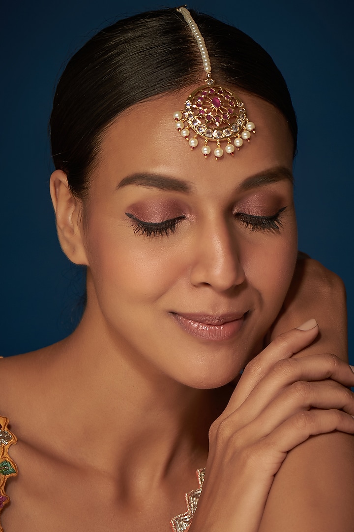 Gold Finish Kundan Polki & Pink Stone Maangtikka by VASTRAA Jewellery at Pernia's Pop Up Shop