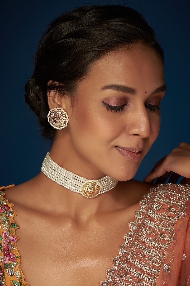 Gold Finish Kundan Polki & Pearl Choker Necklace Set by VASTRAA Jewellery at Pernia's Pop Up Shop