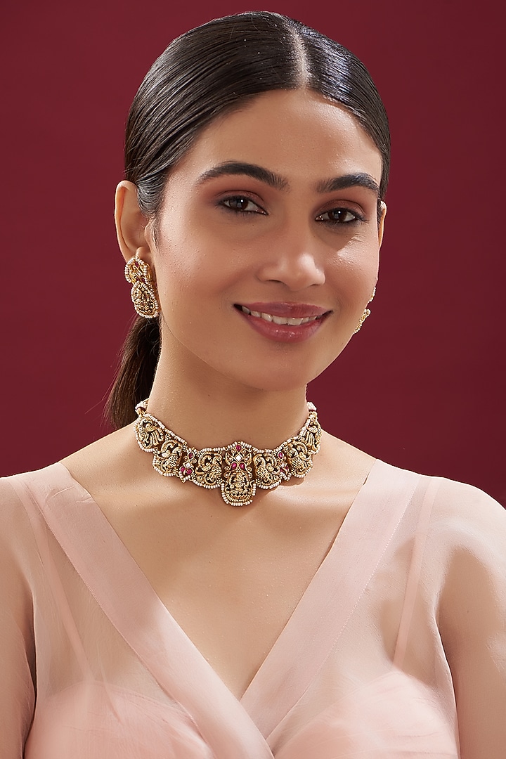 Gold Finish Kundan Polki Temple Choker Necklace Set by VASTRAA Jewellery at Pernia's Pop Up Shop