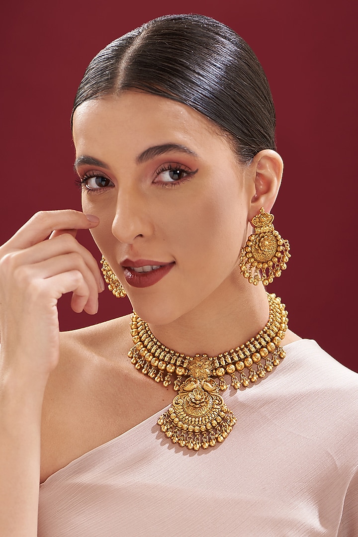 Gold Finish Kundan Polki Temple Necklace Set by VASTRAA Jewellery at Pernia's Pop Up Shop