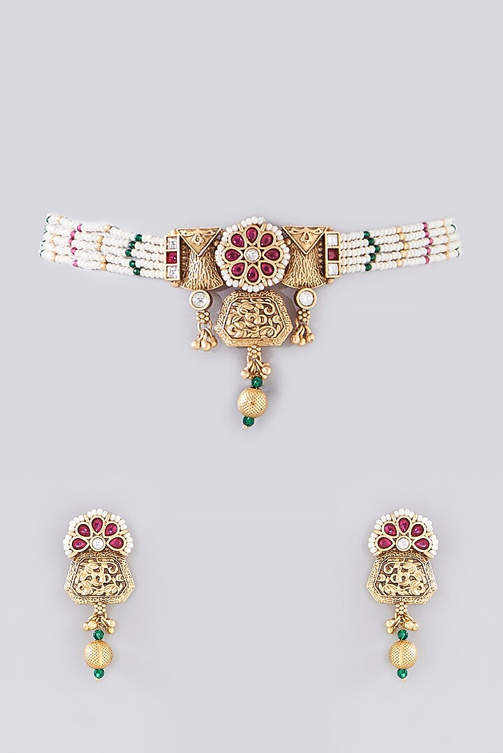 Gold Finish Kundan Polki & Pearl Temple Choker Necklace Set by VASTRAA Jewellery at Pernia's Pop Up Shop
