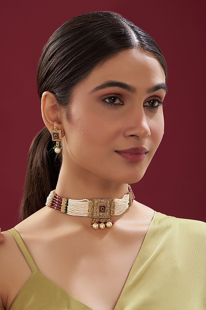Gold Finish Kundan Polki & Pearl Temple Choker Necklace Set by VASTRAA Jewellery at Pernia's Pop Up Shop