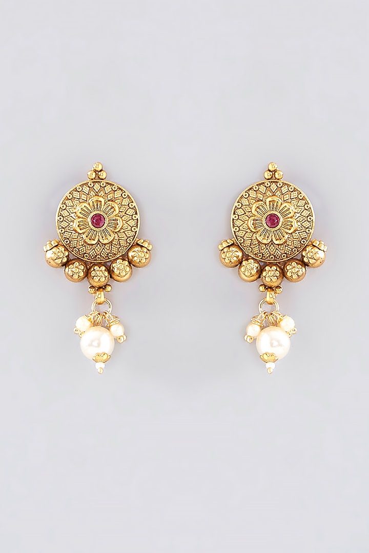 Gold Finish Kundan Polki & Ruby Temple Necklace Set by VASTRAA Jewellery at Pernia's Pop Up Shop
