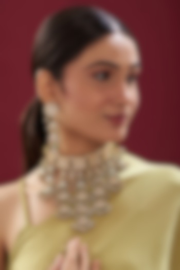 Gold Finish Kundan Polki & Green Beaded Choker Necklace Set by VASTRAA Jewellery at Pernia's Pop Up Shop