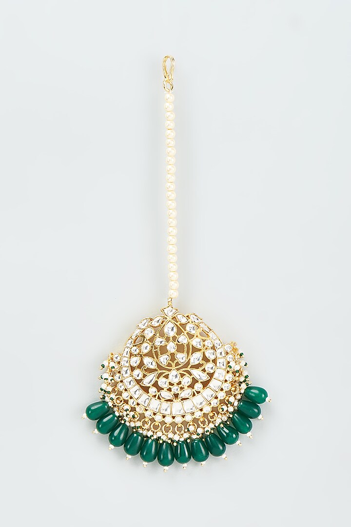 Gold Finish Kundan Polki Jhumka Earrings With Maang Tikka by VASTRAA Jewellery at Pernia's Pop Up Shop