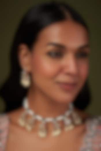 Gold Finish Kundan Polki & Red Stone Necklace Set by VASTRAA Jewellery at Pernia's Pop Up Shop