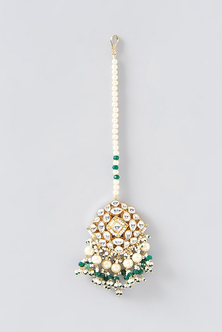 Gold Finish Kundan Polki & Green Stone Dangler Earrings With Maangtikka by VASTRAA Jewellery at Pernia's Pop Up Shop