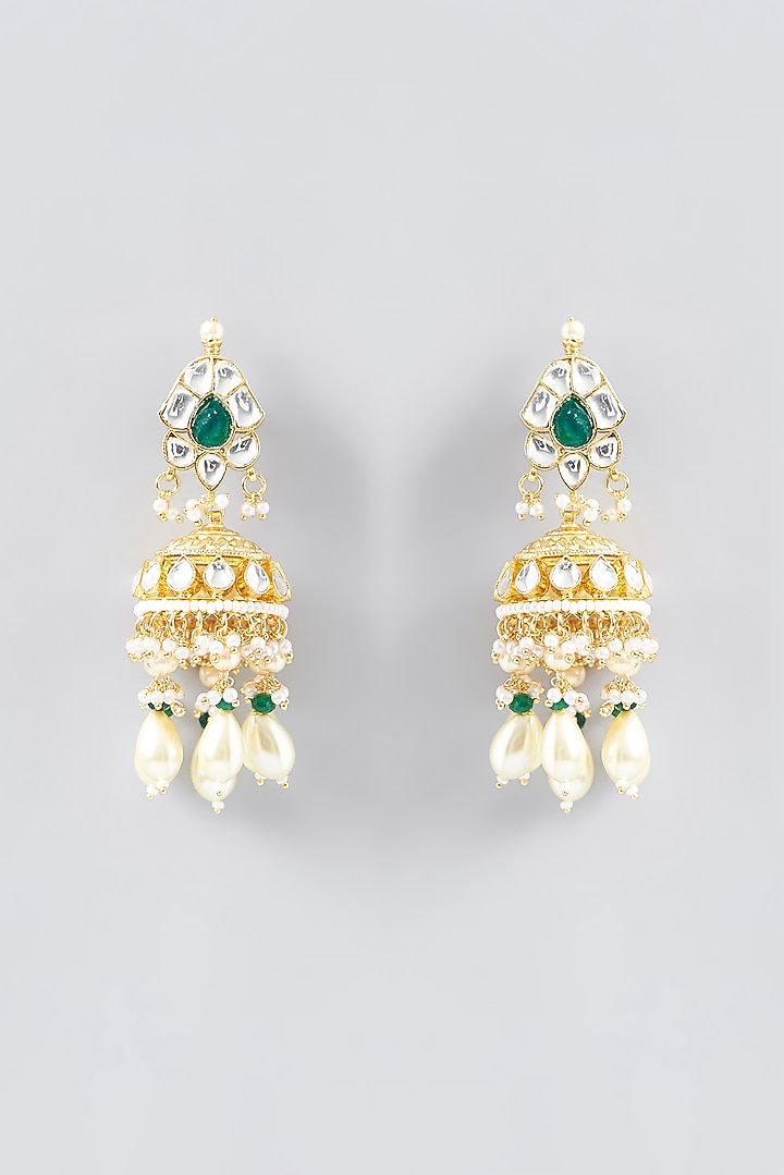 Gold Finish Kundan Polki & Pearl Necklace Set by VASTRAA Jewellery at Pernia's Pop Up Shop