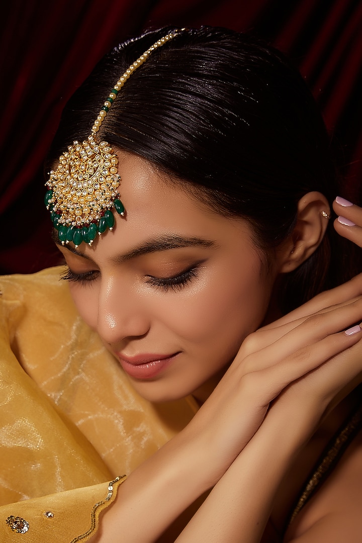 Gold Finish Kundan Polki & Green Beaded Maangtikka by VASTRAA Jewellery at Pernia's Pop Up Shop