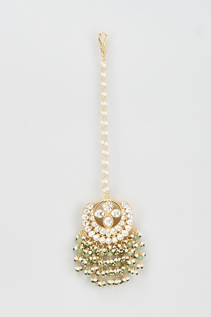 Gold Finish Kundan Polki Jhumka Earrings With Maang Tikka by VASTRAA Jewellery at Pernia's Pop Up Shop