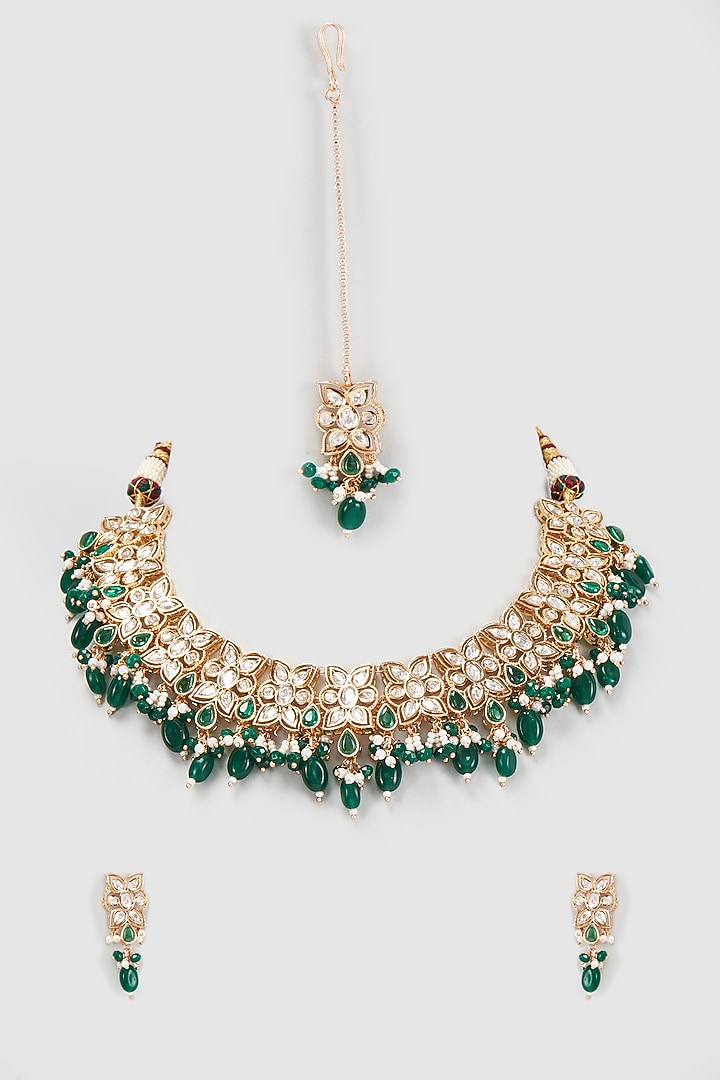 Gold Finish Kundan Polki & Green Beaded Necklace Set by VASTRAA Jewellery at Pernia's Pop Up Shop