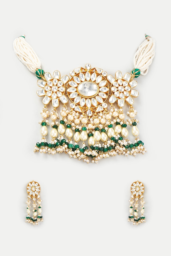 Gold Finish Kundan Polki & Green Beaded Necklace Set by VASTRAA Jewellery at Pernia's Pop Up Shop