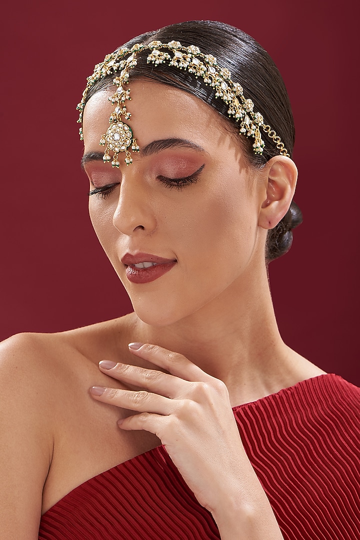 Gold Finish Kundan Polki Mathapatti by VASTRAA Jewellery at Pernia's Pop Up Shop