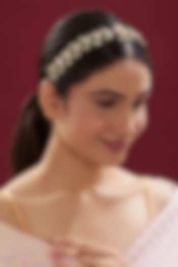 Gold Finish Kundan Polki & Green Beaded Mathapatti by VASTRAA Jewellery at Pernia's Pop Up Shop