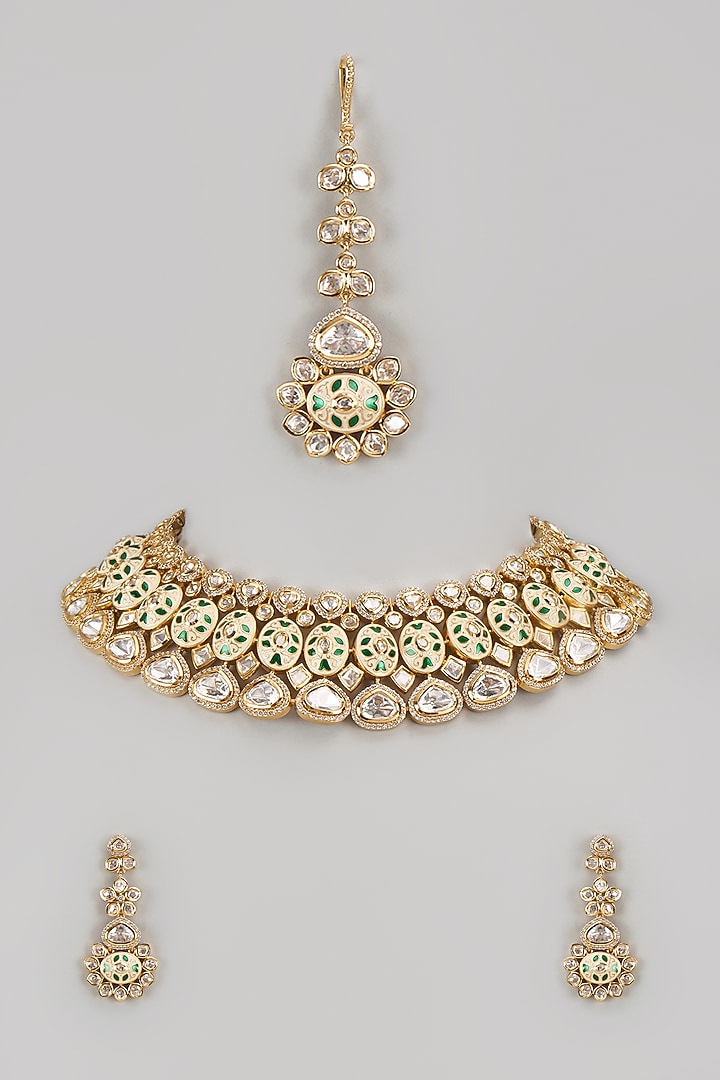 Gold Finish Kundan Polki & Green Stone Choker Necklace Set by VASTRAA Jewellery at Pernia's Pop Up Shop