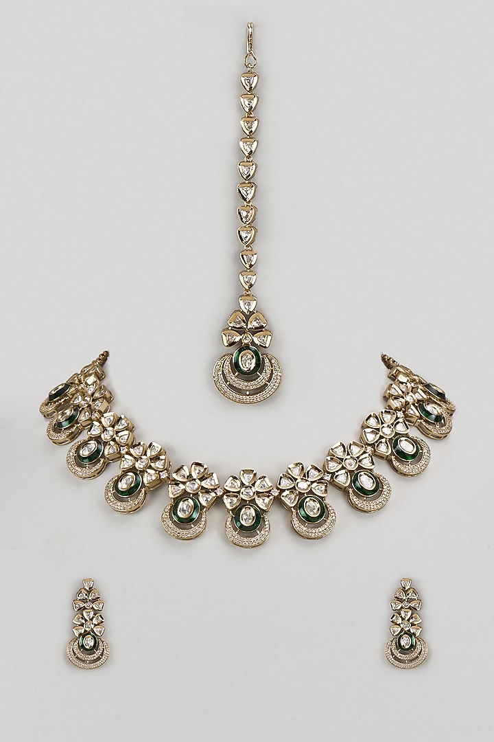 Gold Finish Kundan Polki & Green Stone Necklace Set by VASTRAA Jewellery at Pernia's Pop Up Shop