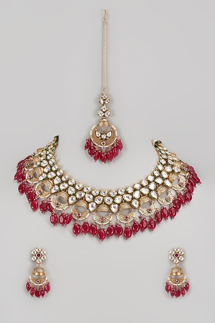 Gold Finish Kundan Polki & Red Stone Necklace Set by VASTRAA Jewellery at Pernia's Pop Up Shop