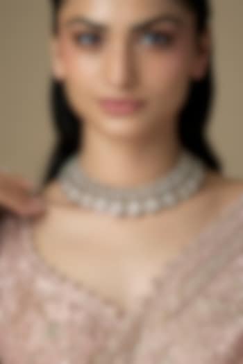 White Finish Kundan Polki Necklace by VASTRAA Jewellery at Pernia's Pop Up Shop