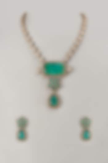 Gold Finish Green Stone Necklace Set by VASTRAA Jewellery at Pernia's Pop Up Shop