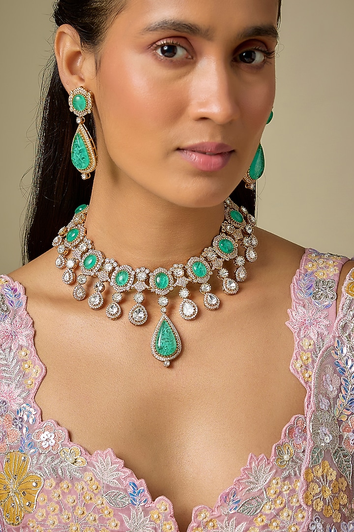 Gold Finish Kundan Polki & Emerald Stone Necklace Set by VASTRAA Jewellery at Pernia's Pop Up Shop