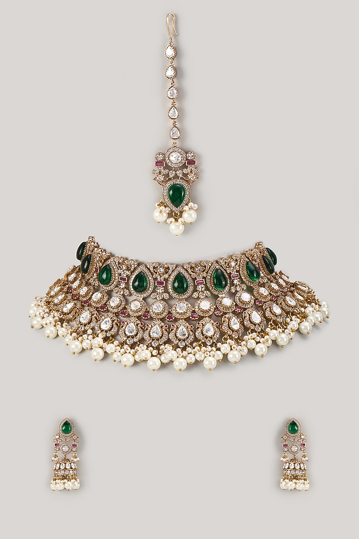Gold Finish Kundan Polki & Emerald Stone Necklace Set by VASTRAA Jewellery at Pernia's Pop Up Shop