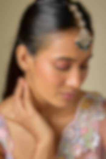 Gold Finish Kundan Polki & Emerald Stone Maangtikka by VASTRAA Jewellery at Pernia's Pop Up Shop