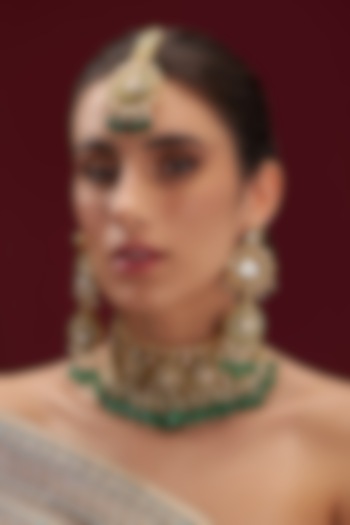 Gold Finish Kundan Polki & Green Beaded Necklace Set by VASTRAA Jewellery at Pernia's Pop Up Shop