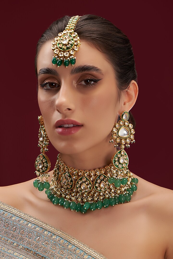 Gold Finish Kundan Polki & Green Beaded Necklace Set by VASTRAA Jewellery at Pernia's Pop Up Shop