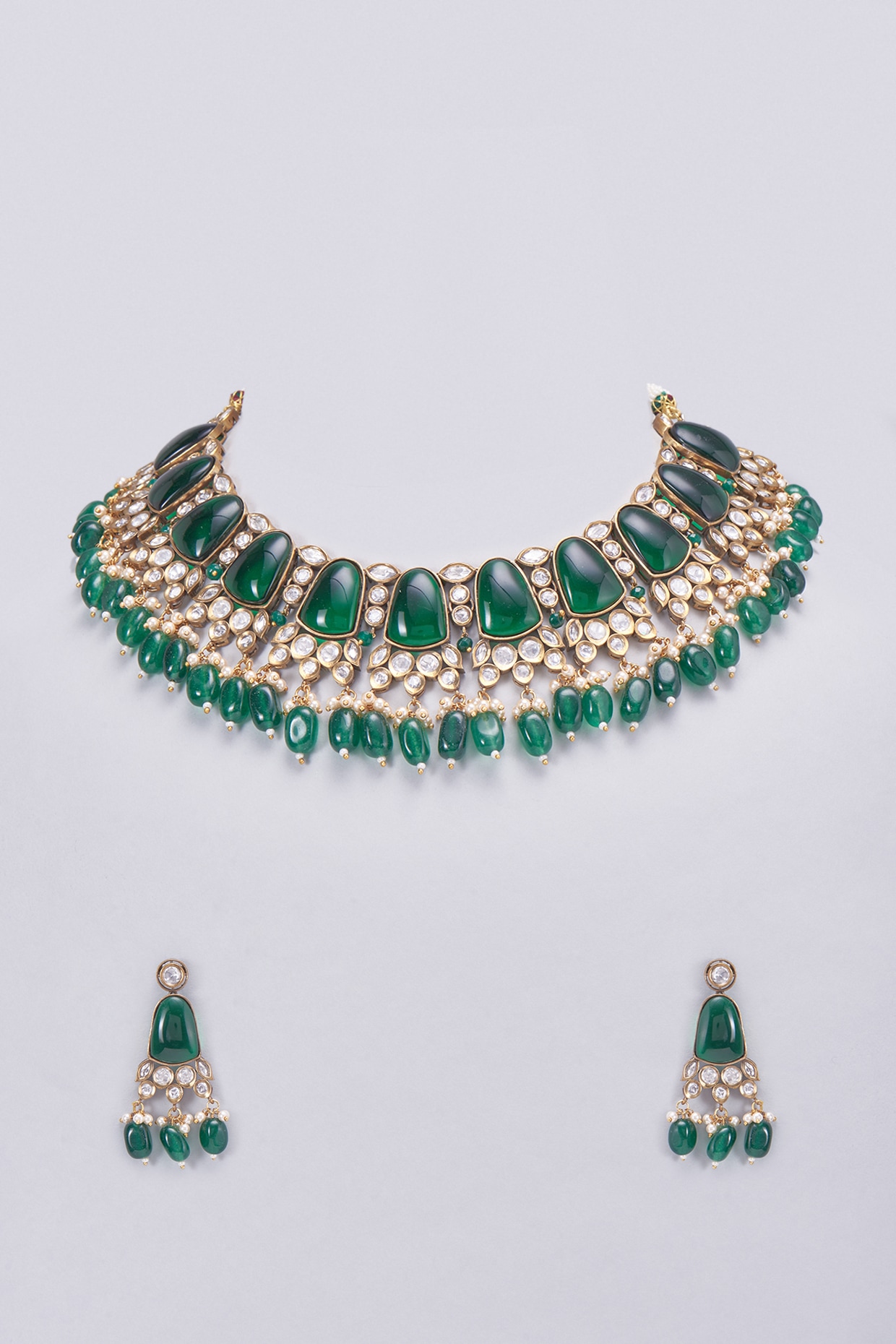 Kundan emerald sale necklace