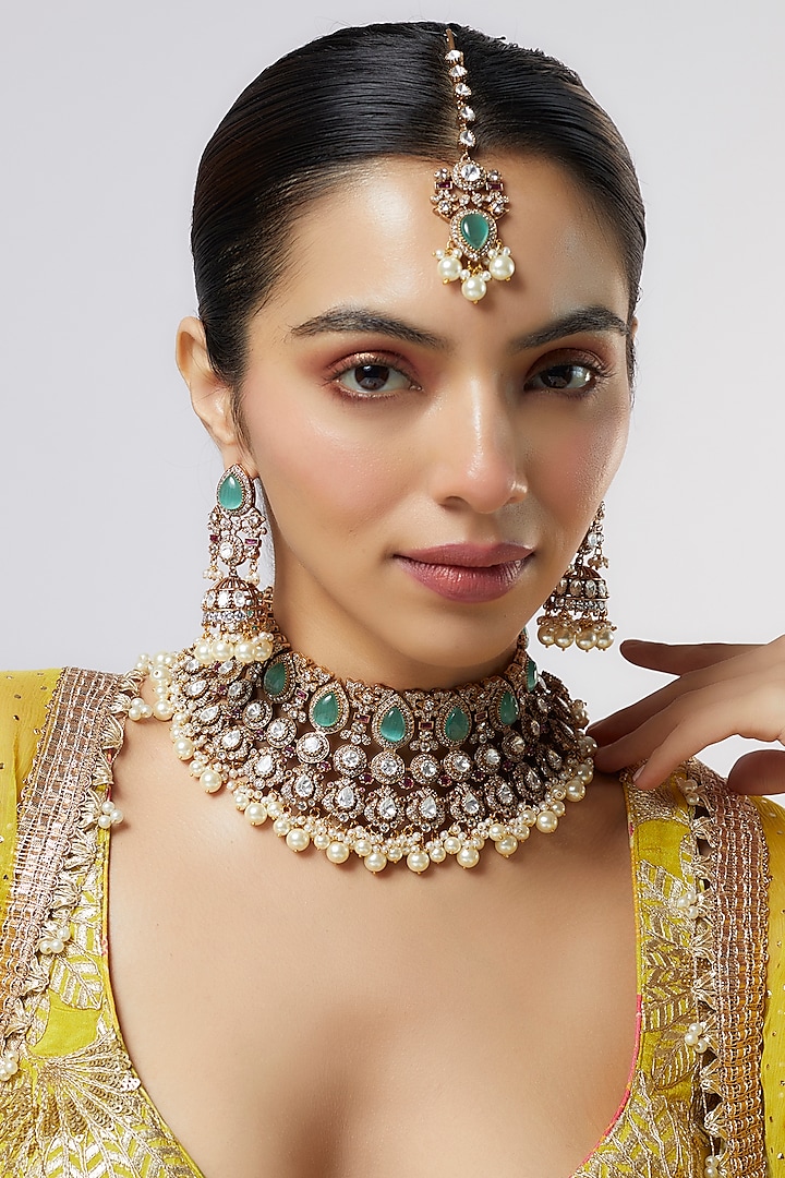 Two-Tone Finish Kundan Polki & Green Stone Choker Necklace Set by VASTRAA Jewellery at Pernia's Pop Up Shop