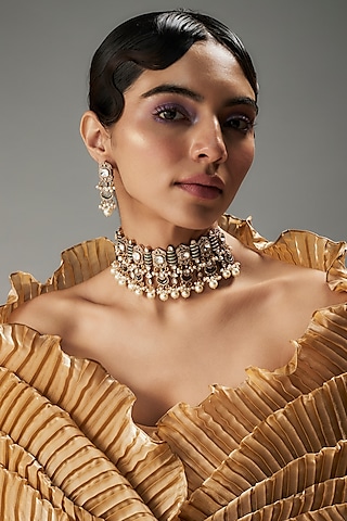 Gold Finish Kundan Polki Choker Necklace Set by VASTRAA Jewellery