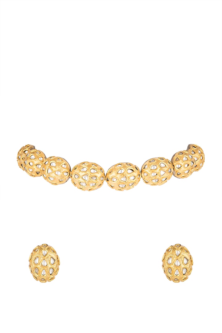 Gold Finish Antique Kundan Polki Choker Necklace Set by VASTRAA Jewellery at Pernia's Pop Up Shop