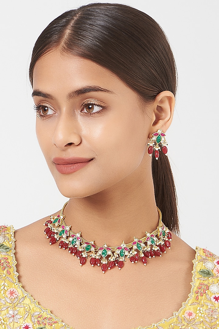 Gold Finish Pachi Kundan Polki & Red Stone Necklace Set by VASTRAA Jewellery at Pernia's Pop Up Shop